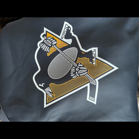 Adidas Pitt Penguins hoodie - Picture 4 of 5